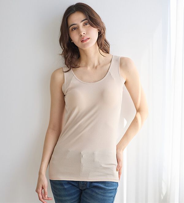 LAVIENNE（ラヴィエンヌ）の「【汗かきさん必見！】涼感サラッと快適汗取りカップ付タンクトップインナー＜さらりラボ＞（肌着・インナーウェア）」｜詳細画像