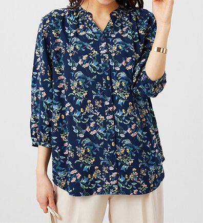 BELLUNA（ベルーナ）の「レーヨン素材ギャザーデザインブラウス（ブラウス）」