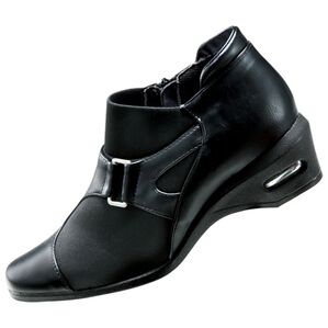 BELLUNA（ベルーナ）の「４Ｅエアソールストレッチブーティ（ブーツ）」｜黒