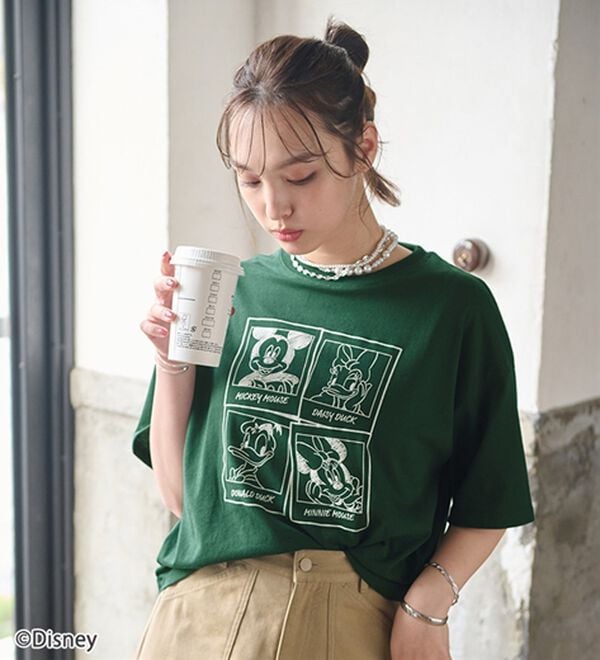 「＜Ｄｉｓｎｅｙ＞綿混素材ゆるっとＴシャツ（カットソー）」｜グリーン(ミッキー＆フレンズ)