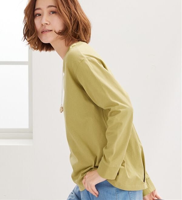 BELLUNA（ベルーナ）の「綿１００％大人顔サマ見え裾タックデザインプルオーバー（カットソー）」｜詳細画像