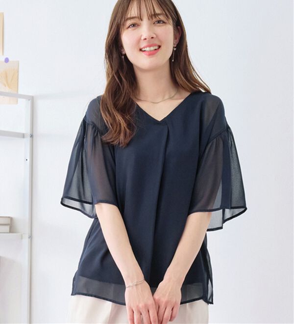 alotta（アロッタ）の「【接触冷感】インナー付フレアー袖タックブラウス（ブラウス）」｜詳細画像