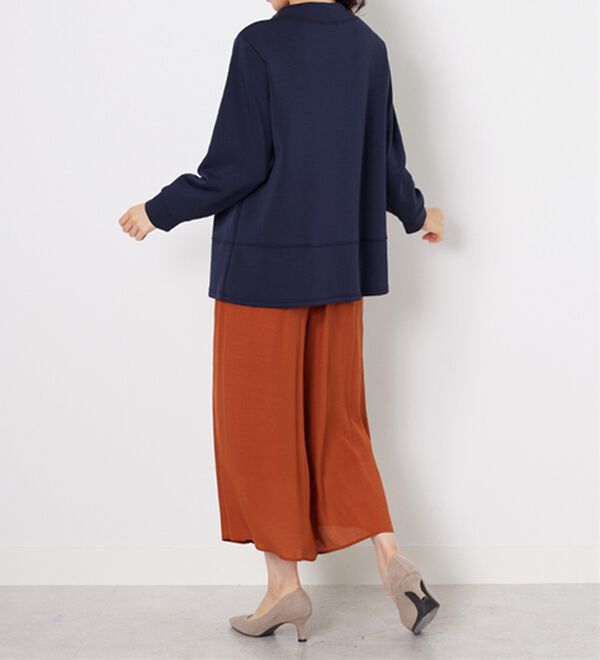 BELLUNA（ベルーナ）の「ワイドネック切替デザインプルオーバー（カットソー）」｜詳細画像