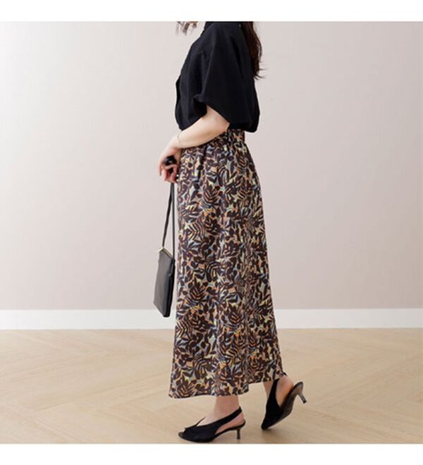 BELLUNA（ベルーナ）の「サッカー素材袖デザインブラウス（ブラウス）」｜詳細画像