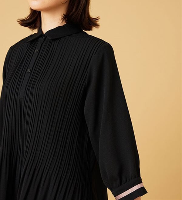 BELLUNA（ベルーナ）の「【Ｌａｇｒｉｌｕａ】配色ライン使いプリーツブラウス（ブラウス）」｜詳細画像