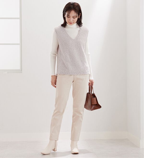 BELLUNA（ベルーナ）の「サラリ快適！蓄熱綿サテンストレッチカラーパンツ（フルレングスパンツ）」｜詳細画像