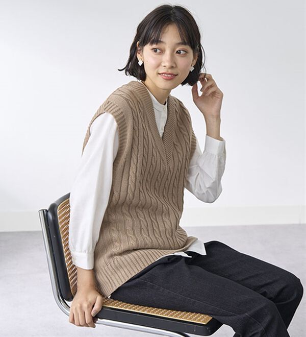 BELLUNA（ベルーナ）の「ニットベストアンサンブル（ベスト）」｜詳細画像