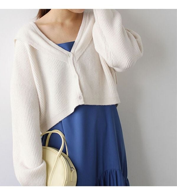 GeeRA（ジーラ）の「セーラーカラーショート丈ニット（ニットカーディガン）」｜詳細画像