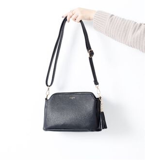 BELLUNA（ベルーナ）の「フリンジデザインショルダーバッグ（その他バッグ）」｜黒