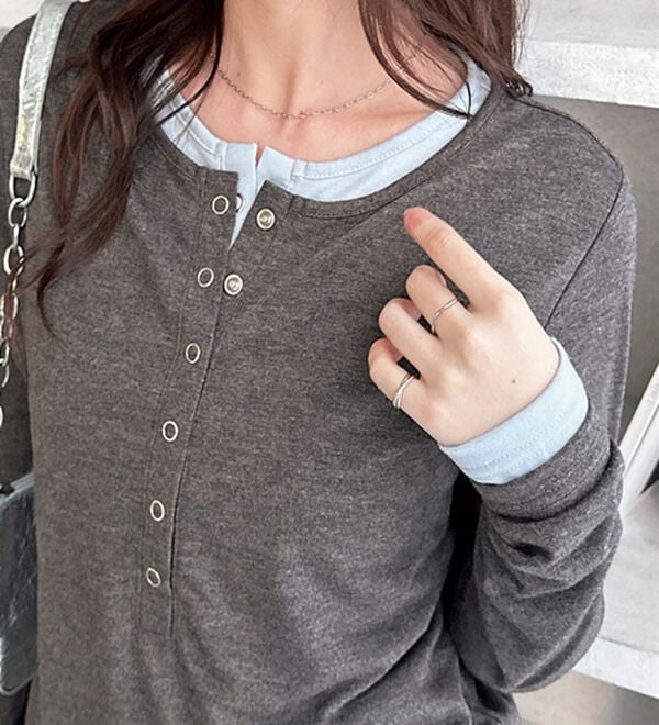 GeeRA（ジーラ）の「レイヤード風ヘンリーネックカットソー（カットソー）」｜詳細画像