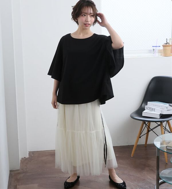 A HAPPY MARILYN（アハッピーマリリン）の「【Ｌ～６Ｌ／選べる丈】チラ見え防止！半袖フレアートップス（ブラウス）」｜詳細画像