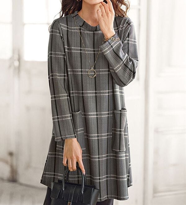 BELLUNA（ベルーナ）の「裏ベロアポケット使いハイネックチュニック（チュニック）」｜詳細画像