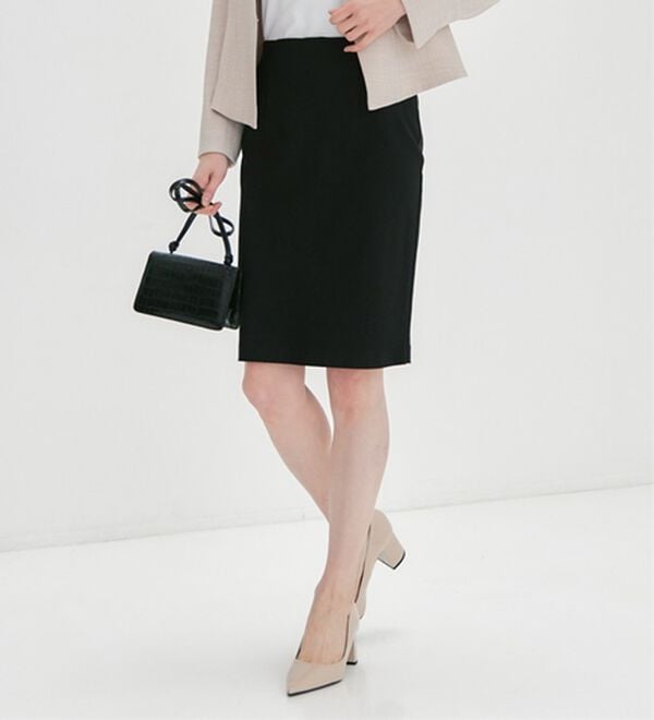 RANAN（ラナン）の「夏に嬉しい機能付！ストレッチタイトスカート（ひざ丈スカート）」｜ブラック