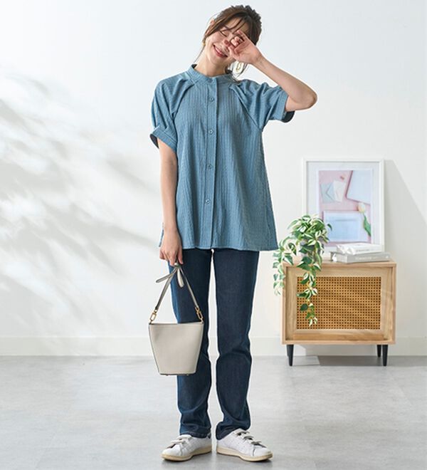 BELLUNA（ベルーナ）の「Ｔシャツみたいに着られるきれい見えブラウス（ブラウス）」｜詳細画像