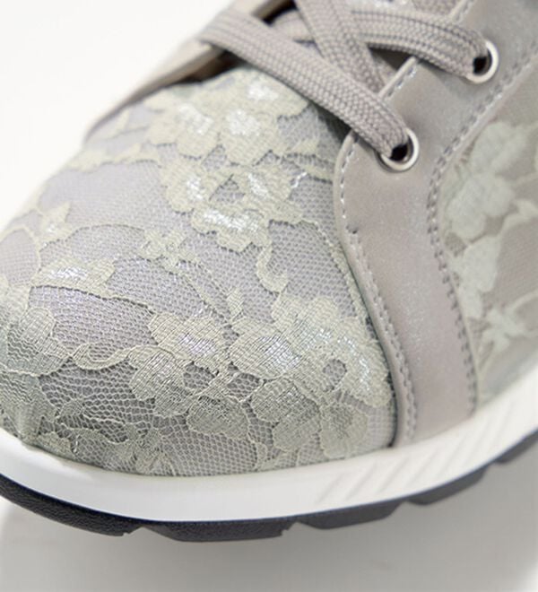 BELLUNA（ベルーナ）の「５Ｅレース使いエアースニーカー（スニーカー）」｜詳細画像