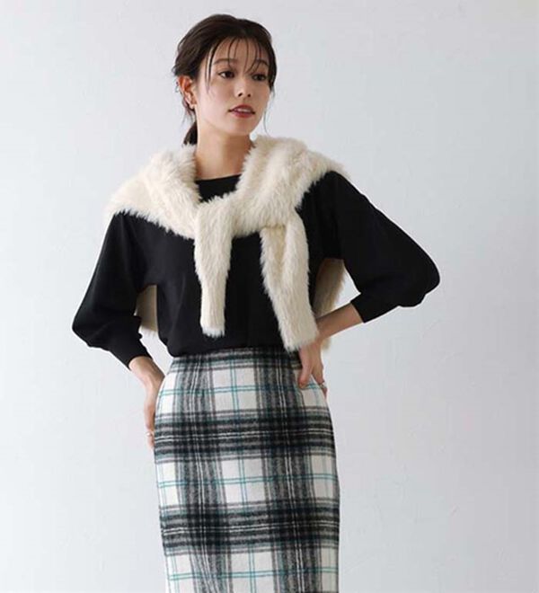 Pierrot（ピエロ）の「【選べるネック】シルクタッチバルーンニット（ニット・セーター）」｜詳細画像