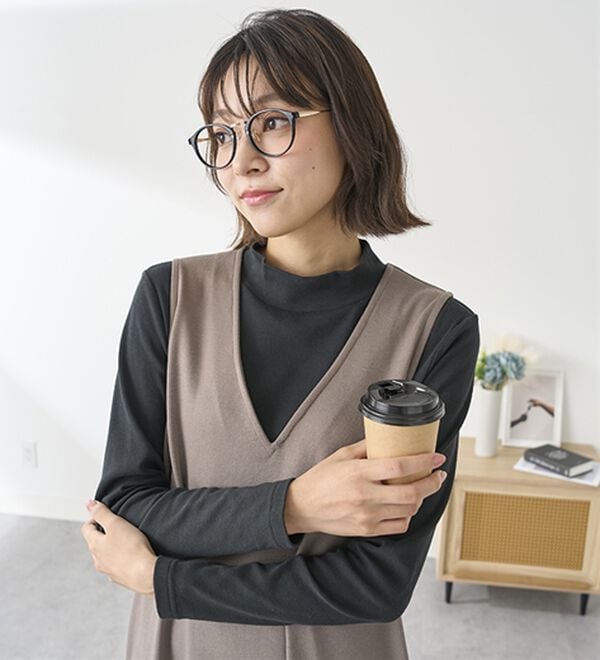 BELLUNA（ベルーナ）の「【選べる衿】肌に優しい綿１００％暖か発熱素材プルオーバー＜ベルホット　コットン＞（カットソー）」｜詳細画像