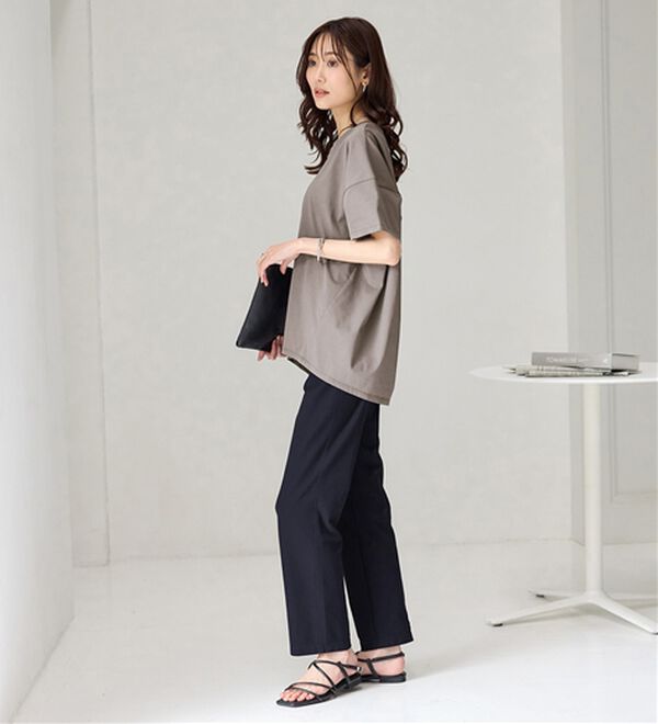 BELLUNA（ベルーナ）の「シュッと体型カバー！コクーンTシャツ（カットソー）」｜詳細画像