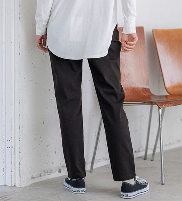 BELLUNA（ベルーナ）の「静電防止！蓄熱綿サテンストレッチカラーパンツ（フルレングスパンツ）」｜詳細画像