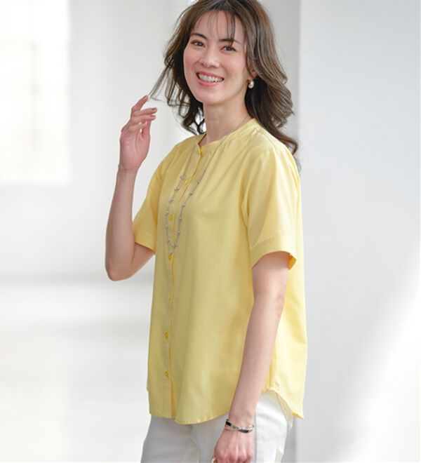 BELLUNA（ベルーナ）の「ギャザー使いバンドカラーブラウス（ブラウス）」｜詳細画像