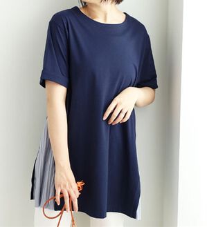 BELLUNA（ベルーナ）の「サイドプリーツ切替デザインチュニック（チュニック）」｜ネイビー/ブルーグレー