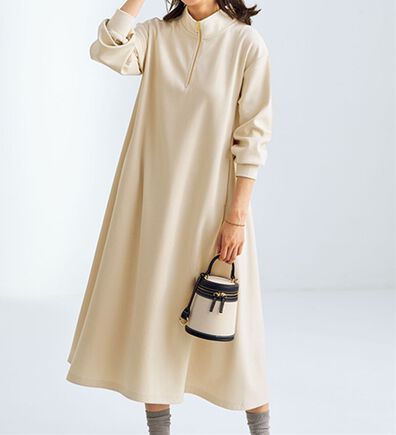 BELLUNA（ベルーナ）の「ポケット付ハーフジップフレアーワンピース（カットソーワンピース）」