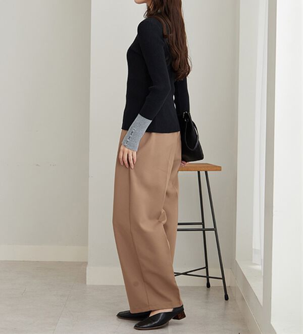 GeeRA（ジーラ）の「配色デザインくるみボタン付リブニット（ニット・セーター）」｜詳細画像