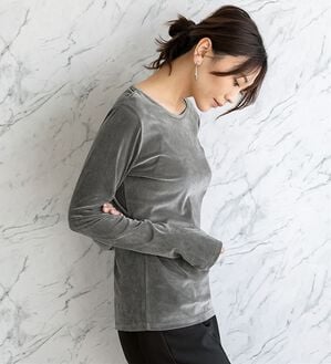 BELLUNA（ベルーナ）の「ベロア風フロッキーシアートップス（カットソー）」｜ライトグレー