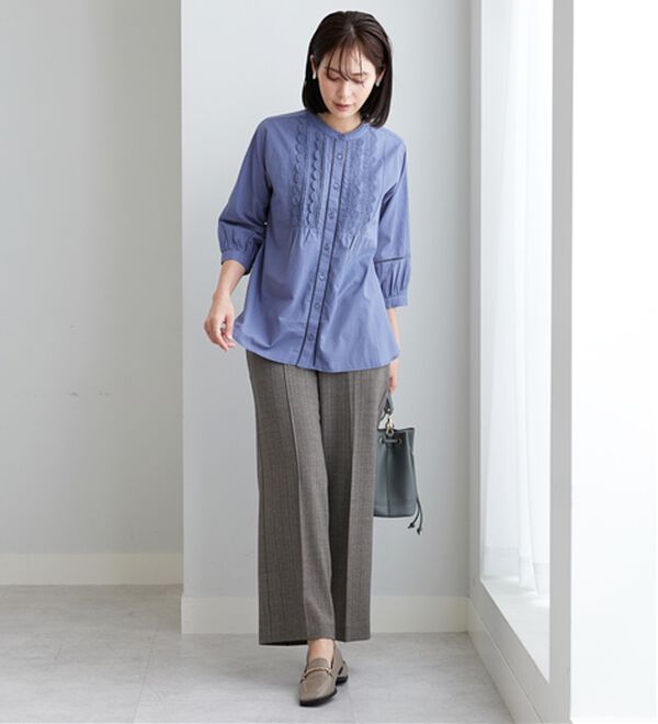 BELLUNA（ベルーナ）の「レース&times;ピンタック使いシャツチュニック（チュニック）」｜詳細画像