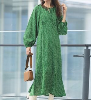 RANAN（ラナン）の「小花柄プリントマーメイドワンピース（プリントワンピース）」｜詳細画像