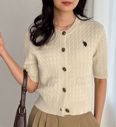 RANAN（ラナン）の「＜U.S.POLO ASSN.＞ゴールドボタン半袖刺繍ケーブルニットカーディガン（ニットカーディガン）」