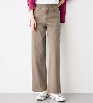 Viola e Viola（ヴィオラ エ ヴィオラ）の「のび心地　ゆるストレートパンツ（フルレングスパンツ）」｜モカ