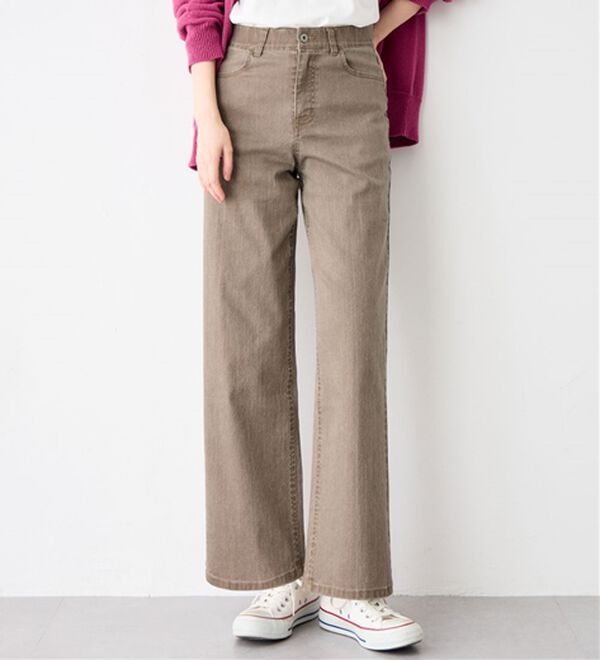 Viola e Viola（ヴィオラ エ ヴィオラ）の「のび心地　ゆるストレートパンツ（フルレングスパンツ）」｜モカ
