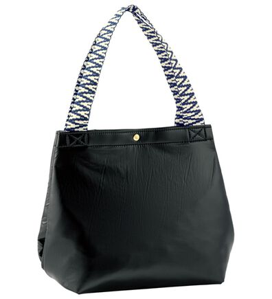 BELLUNA（ベルーナ）の「シャイニー素材のお洒落柄ハンドル手提げ（ハンドバッグ）」