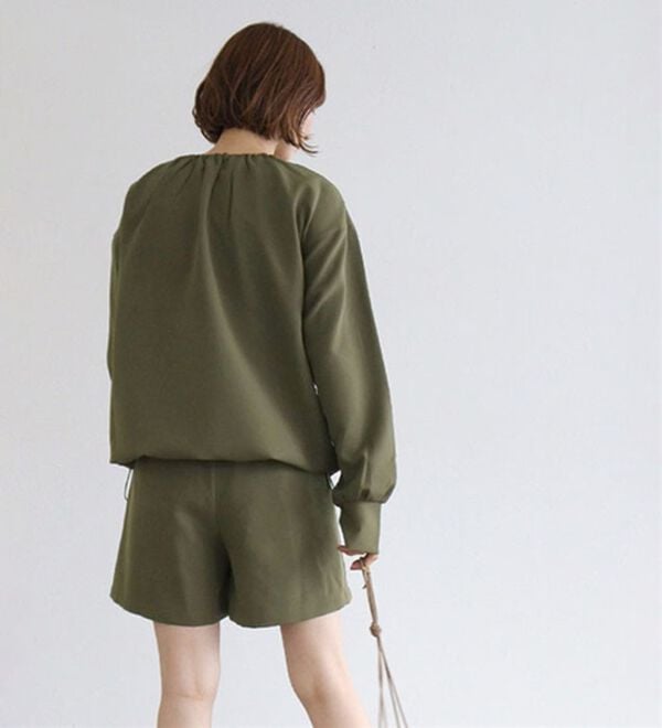 Pierrot（ピエロ）の「【速乾機能付】ギャザートップスラッシュガード（チュニック）」｜詳細画像