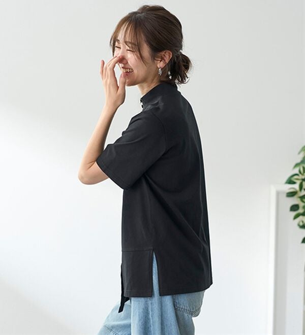 BELLUNA（ベルーナ）の「汗染み対策！綿１００％多ボタンハイネックＴシャツ（カットソー）」｜詳細画像