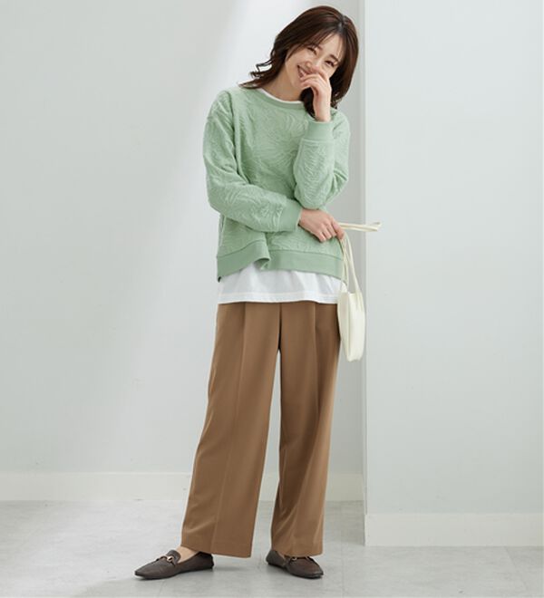 BELLUNA（ベルーナ）の「花柄ふくれジャカード素材プルオーバー（カットソー）」｜詳細画像