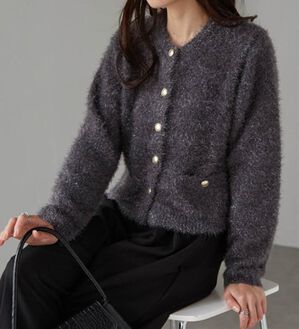 RANAN（ラナン）の「ゴールド調ボタンラメシャギーカーディガン（ニットカーディガン）」｜グレー