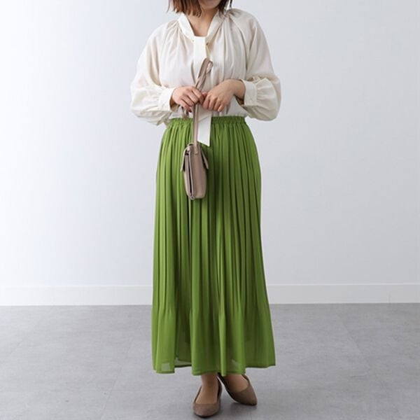 BELLUNA（ベルーナ）の「シフォンプリーツカラースカート（ロングスカート）」｜詳細画像