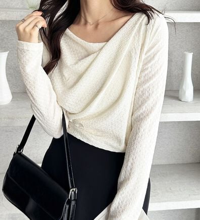 GeeRA（ジーラ）の「ジャガード素材ドレープカットソー（カットソー）」