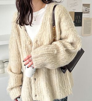 GeeRA（ジーラ）の「ミックスシャギーＶネックカーディガン（ニットカーディガン）」｜ベージュ