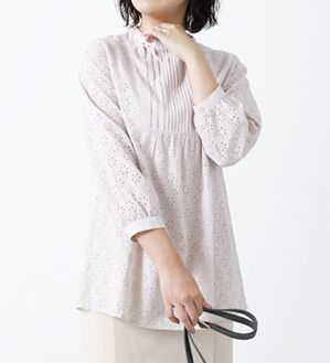 BELLUNA（ベルーナ）の「華やかオーバーレース使いブラウス（シャツ）」｜詳細画像