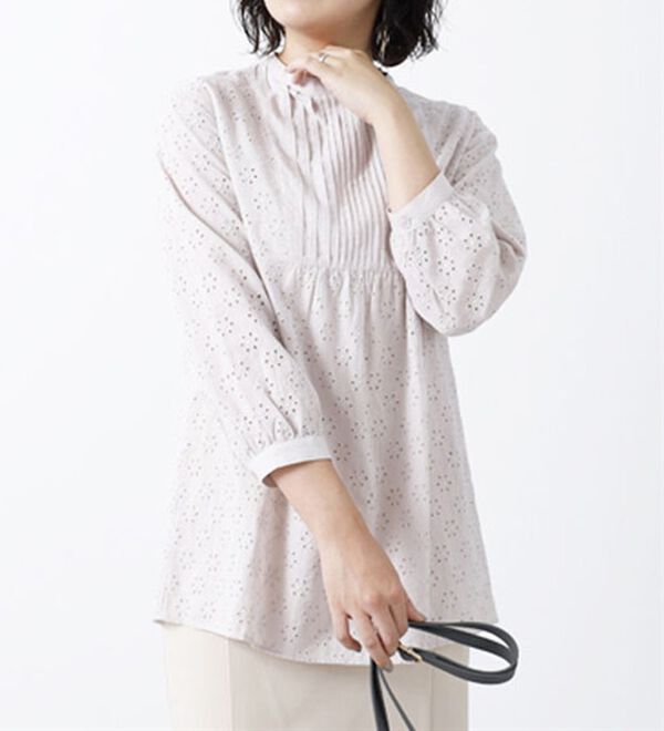 BELLUNA（ベルーナ）の「華やかオーバーレース使いブラウス（シャツ）」｜詳細画像