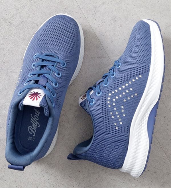 BELLUNA（ベルーナ）の「手を使わずに履けるニットスニーカー（スニーカー）」｜詳細画像