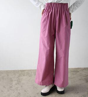 GeeRA（ジーラ）の「タックデザインストレートワイドパンツ（フルレングスパンツ）」｜詳細画像