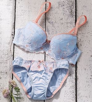 YU'NOW（ユナウ）の「プチプラブラ＆ショーツセット（ブラジャー＆ショーツセット）」｜ブルー系レース