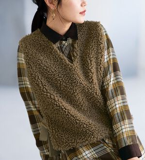 BELLUNA（ベルーナ）の「重ねて格上げ！ボア&times;リブ切替ベスト（ベスト）」｜詳細画像