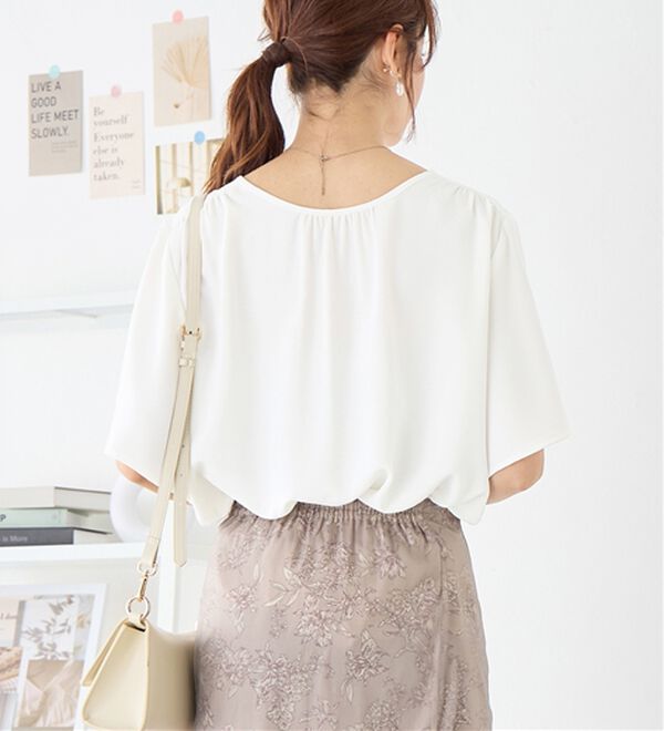 alotta（アロッタ）の「【接触冷感】ひんやり前後２ＷＡＹフレアー袖ブラウス（ブラウス）」｜詳細画像