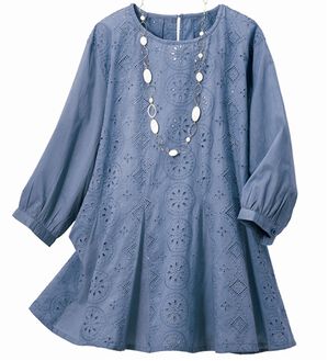 ルフラン（ルフラン）の「刺しゅうレースの切替ブラウス（ブラウス）」｜ブルー