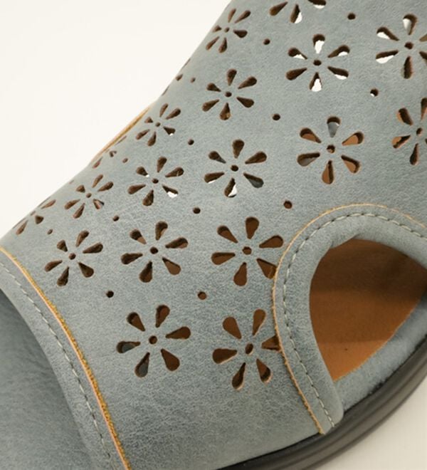 BELLUNA（ベルーナ）の「５Ｅパンチングサマーブーツ（サンダル・ミュール）」｜詳細画像